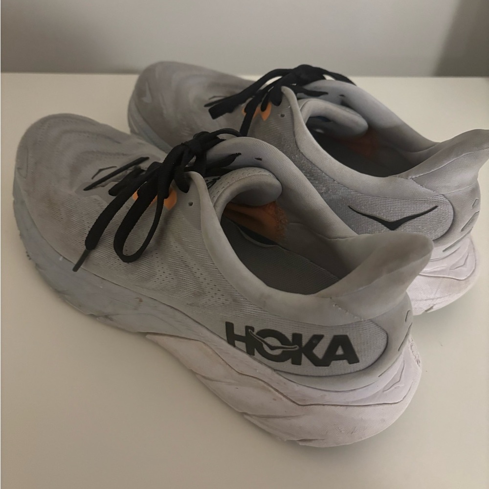 Size 9 - Men’s Hoka Ahari 9 Grey